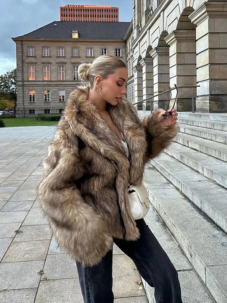 MIRRACH DESIGN WOMEN'S FUR COAT