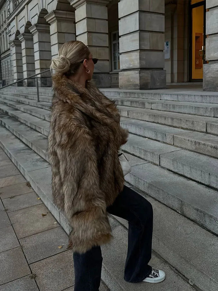 MIRRACH DESIGN WOMEN'S FUR COAT